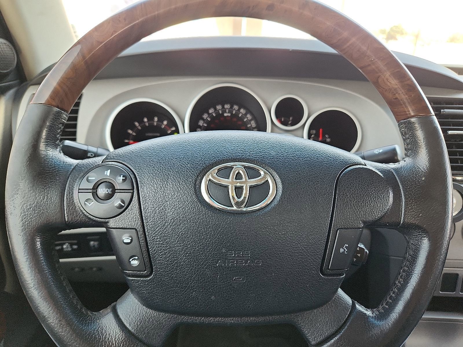 Used 2013 Toyota Tundra Platinum image 19