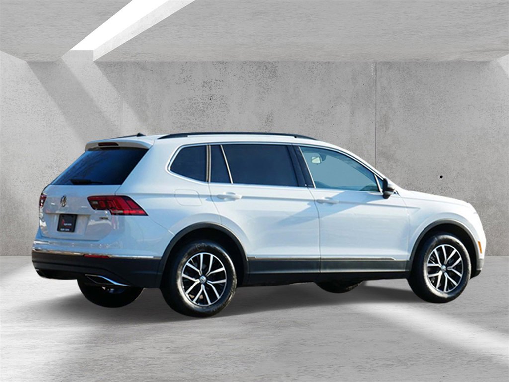 Used 2021 Volkswagen Tiguan SE image 3