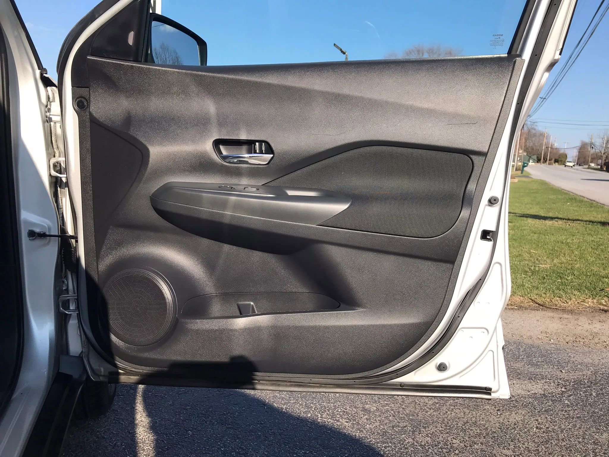 Used 2019 Nissan Kicks SV image 38