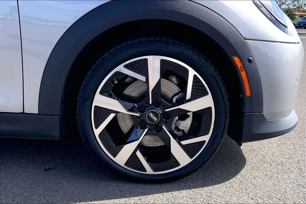 Used 2025 MINI Cooper S FWD image 10