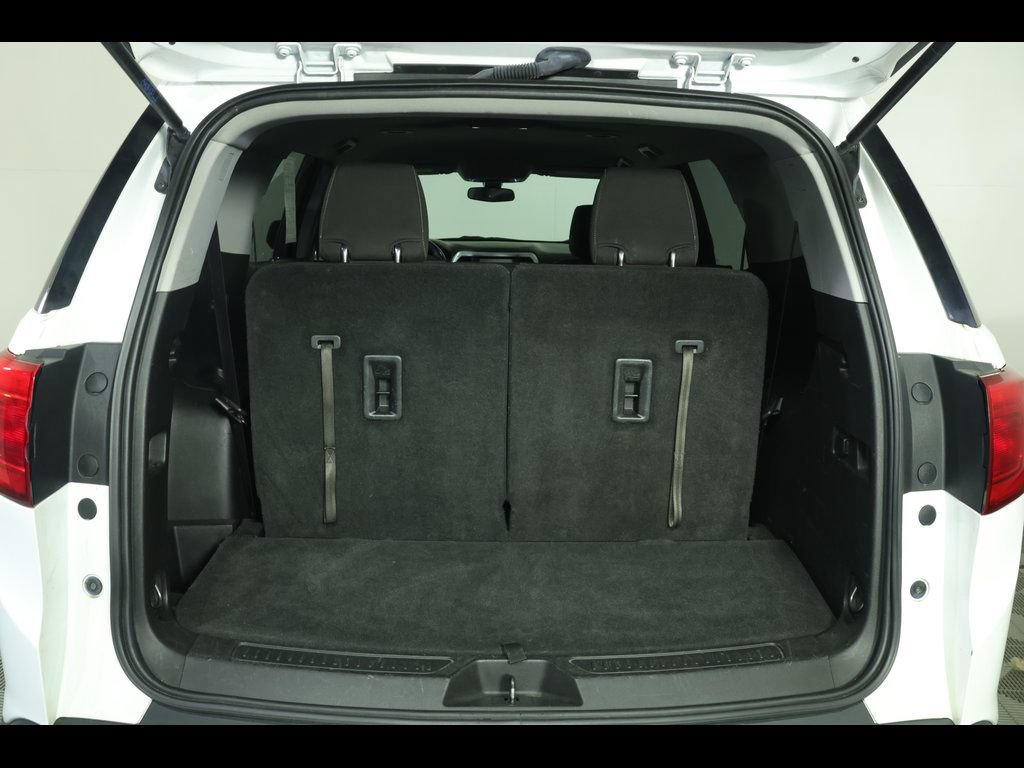 Used 2019 GMC Acadia SLE FWD image 13