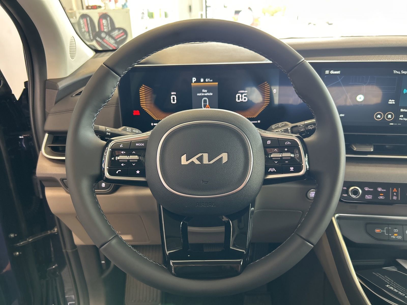 New 2026 Kia Carnival EX image 21