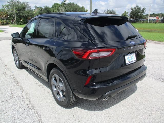 New 2024 Ford Escape ST-Line w/ Equipment Group 301A FWD image 5