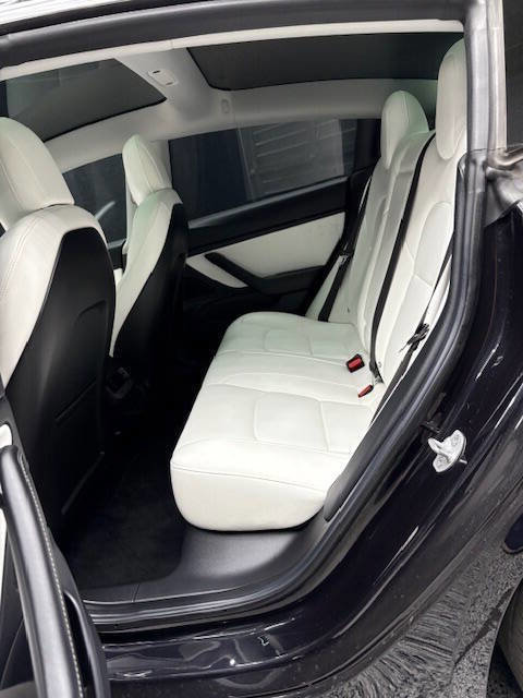 Used 2018 Tesla Model 3 Long Range image 19