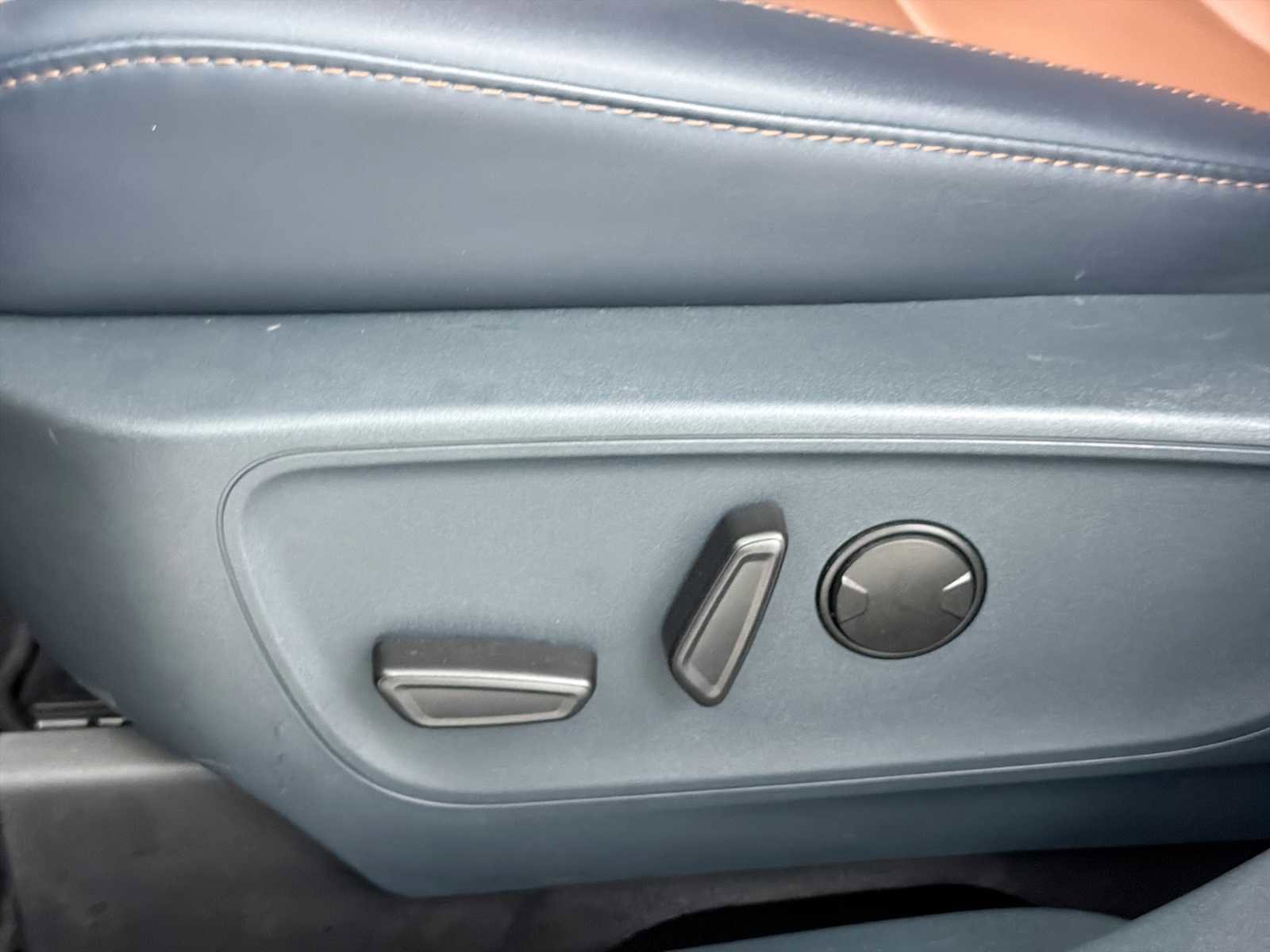 Used 2024 Ford Maverick Lariat FWD image 14