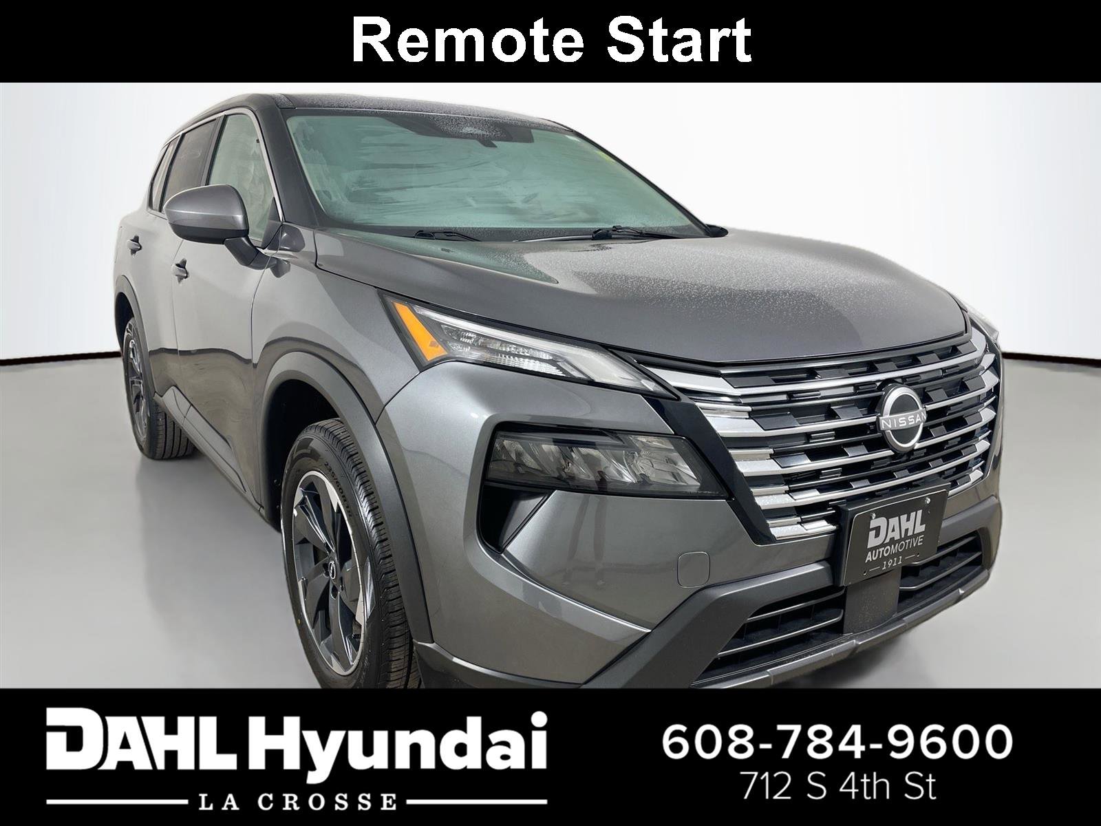 Used 2025 Nissan Rogue SV AWD/4WD image 1