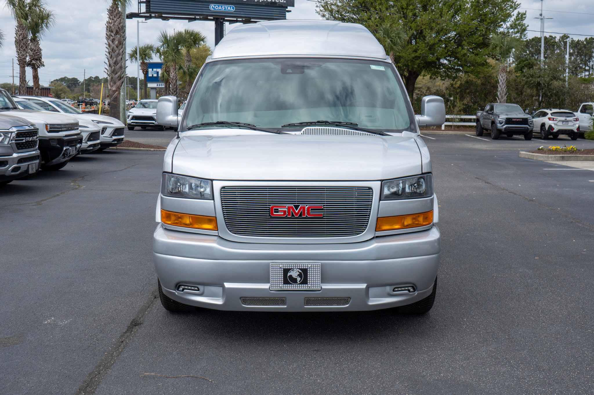 New 2026 GMC Savana 2500 w/ Driver Convenience Package image 8