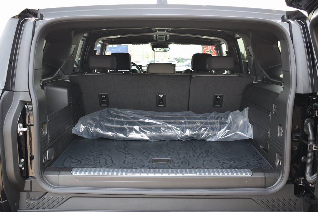 New 2025 GMC Hummer EV 2X image 9