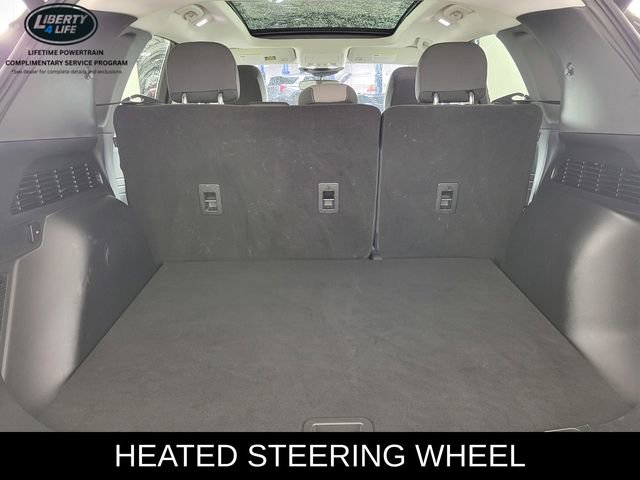Used 2022 Ford Escape SE w/ SE Sport Appearance Package FWD image 16