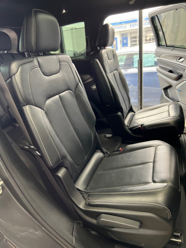 Used 2021 Jeep Grand Cherokee L Overland w/ Luxury Tech Group IV image 14