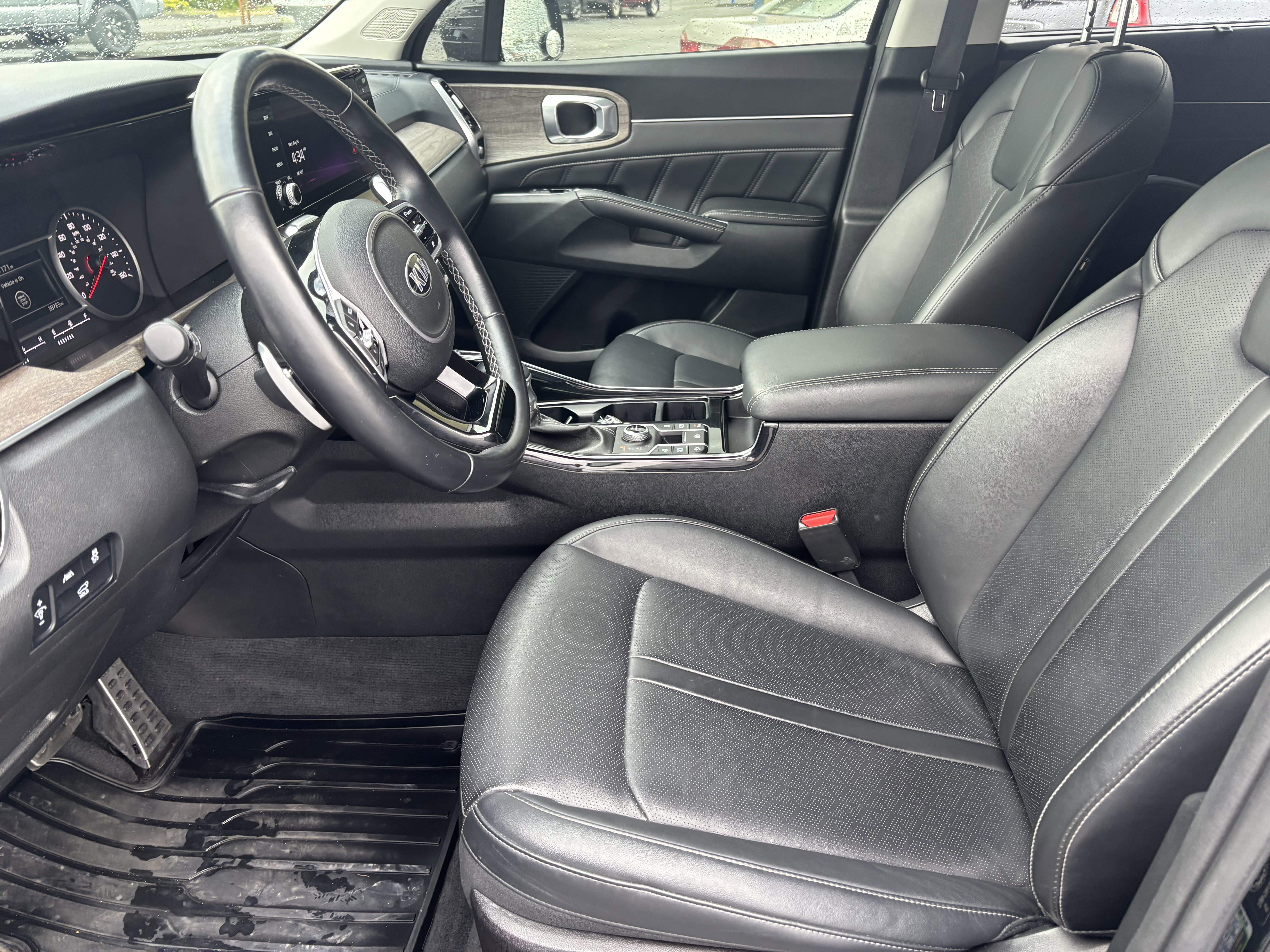 Used 2021 Kia Sorento EX AWD/4WD image 14