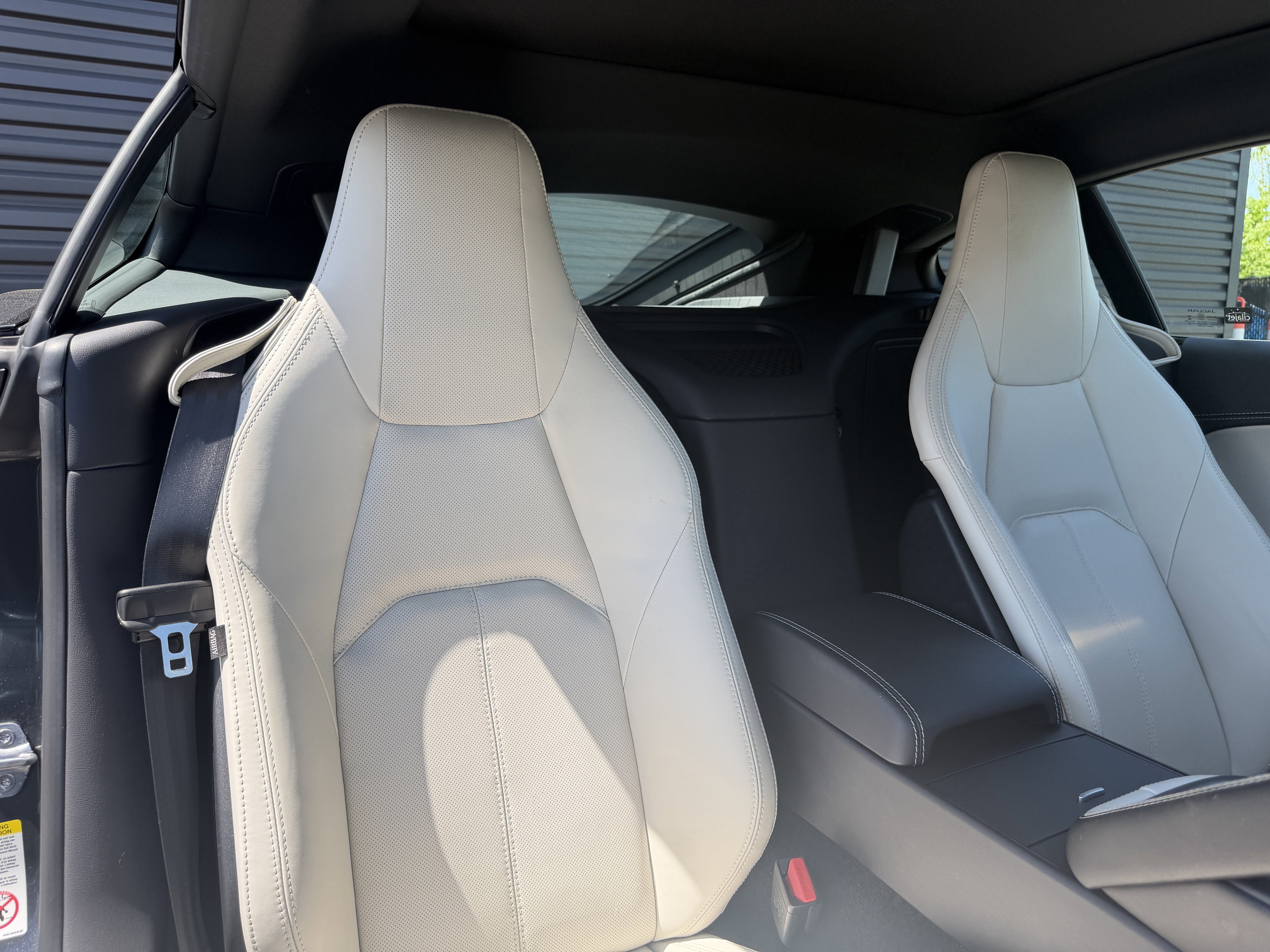 Used 2023 Jaguar F-TYPE R-Dynamic image 16