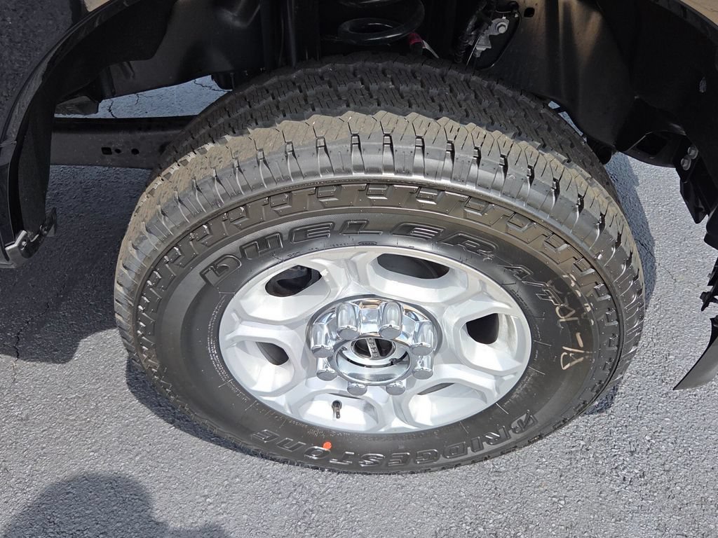 New 2026 Ford F250 XLT w/ FX4 Off-Road Package AWD/4WD image 21