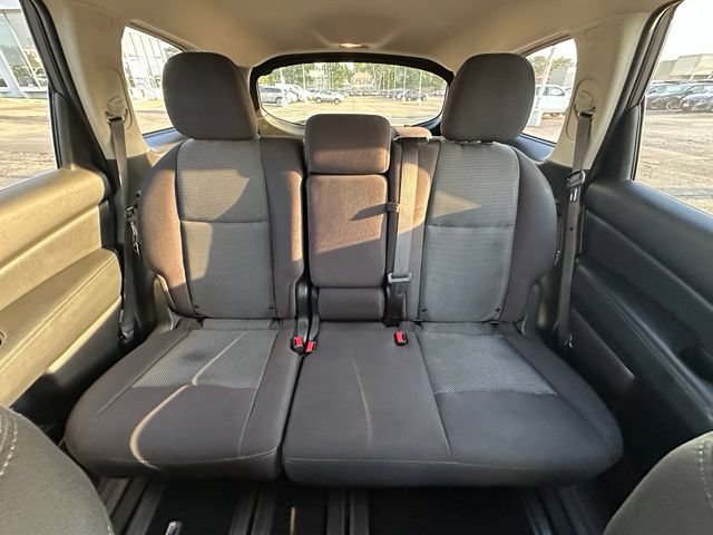 Used 2019 Nissan Pathfinder S AWD/4WD image 23