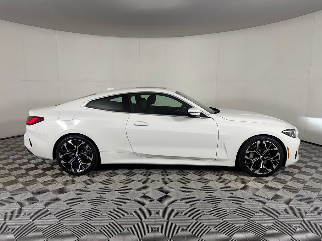 Used 2025 BMW 430i Coupe w/ Convenience Package RWD image 6