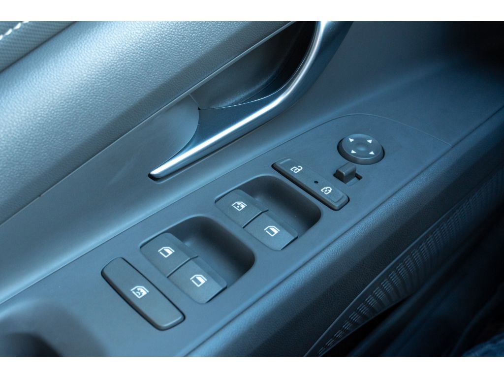 Used 2023 Hyundai Elantra SEL w/ Convenience Package image 27