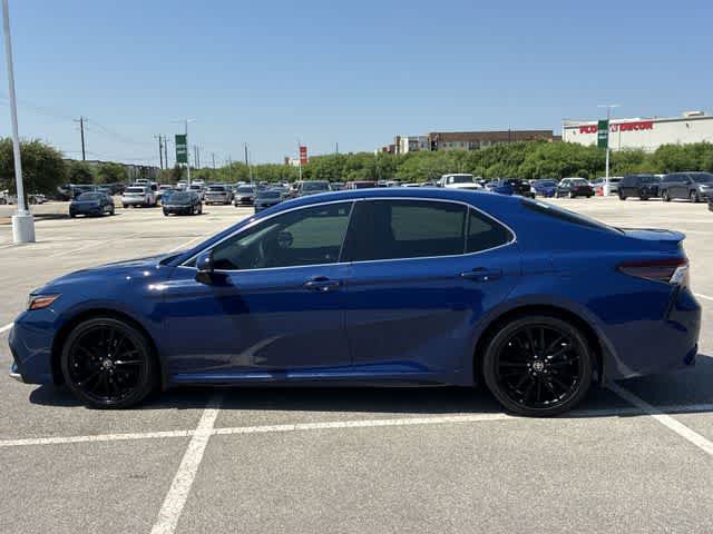 Used 2023 Toyota Camry XSE FWD image 3