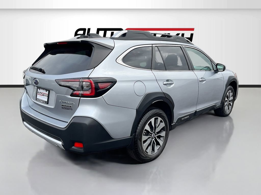 Used 2025 Subaru Outback Touring image 7