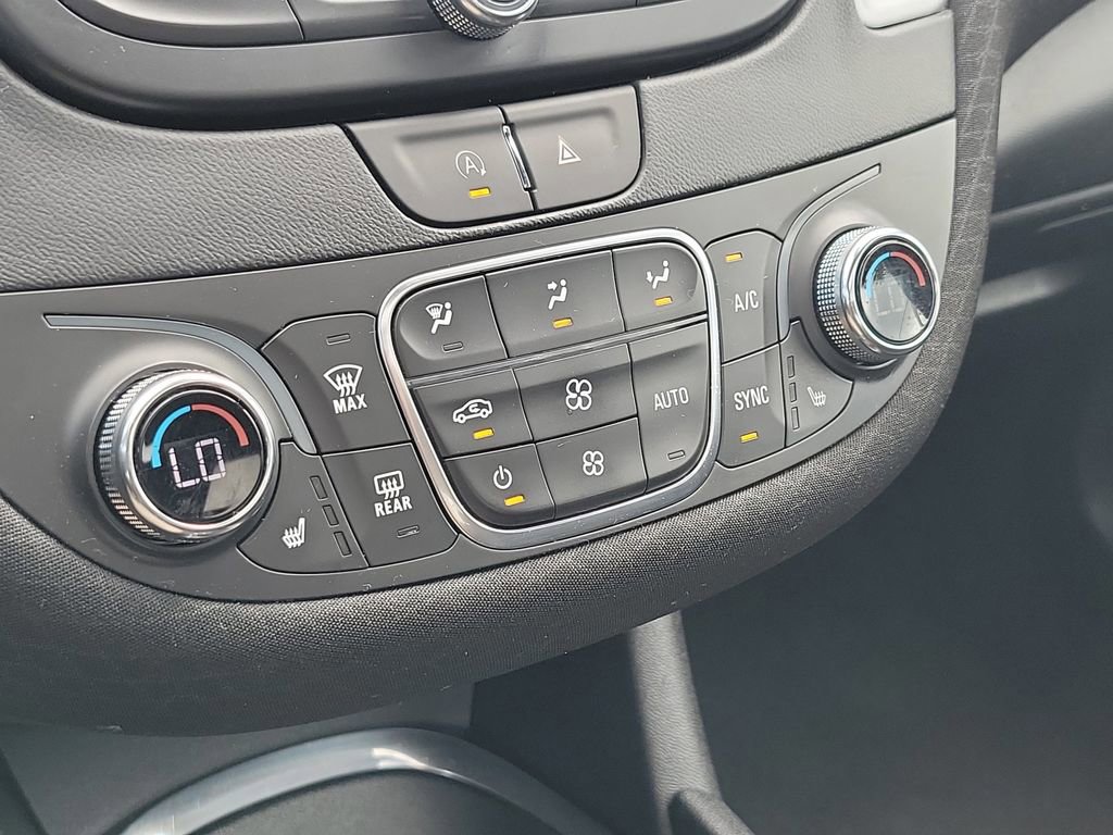 Used 2023 Chevrolet Malibu LT FWD image 31