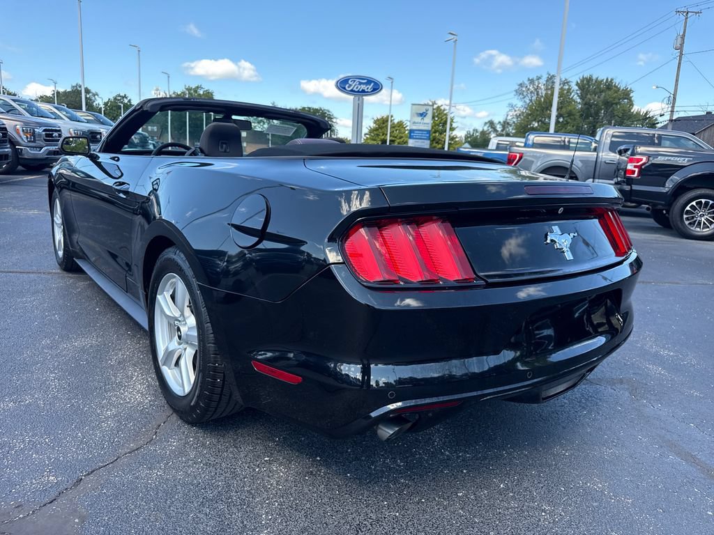 Used 2016 Ford Mustang Convertible RWD image 32