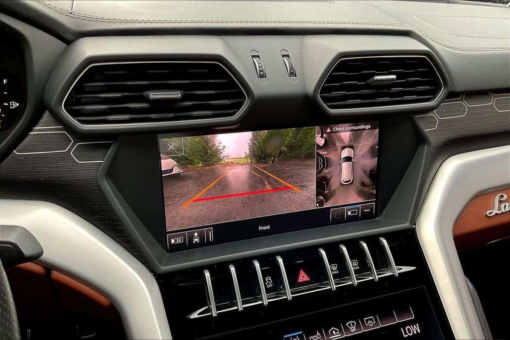 Used 2019 Lamborghini Urus AWD/4WD image 14