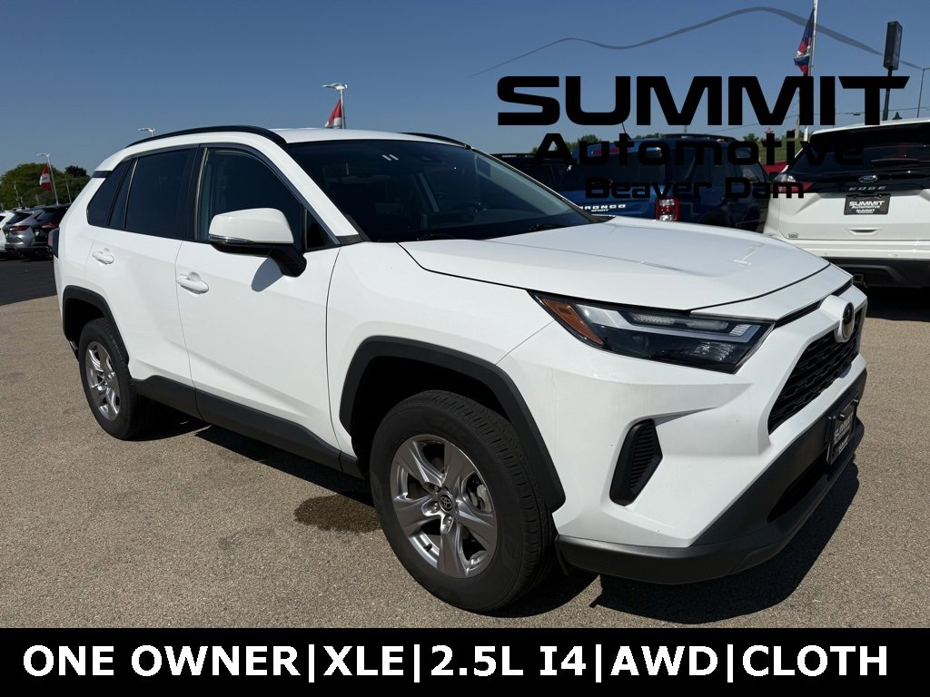 Used 2022 Toyota RAV4 XLE image 1