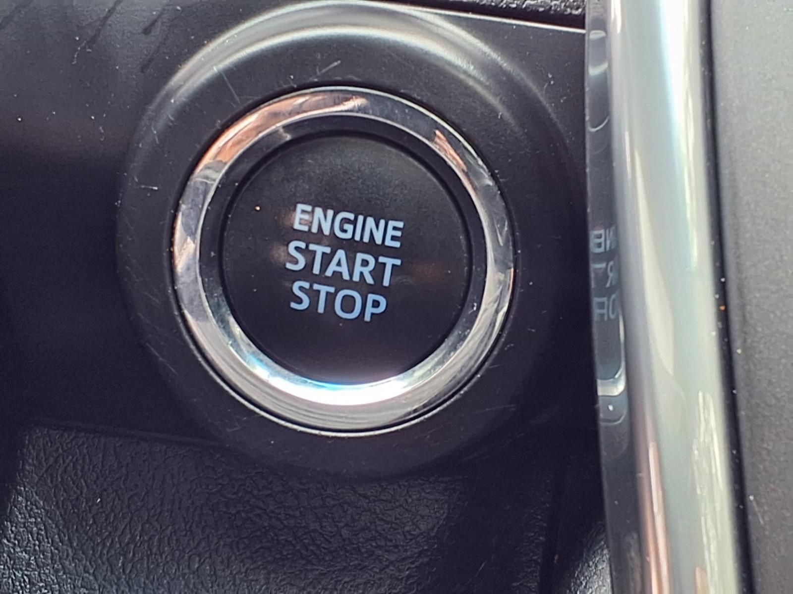 Used 2016 Toyota Camry XSE w/ Moonroof Package FWD image 17