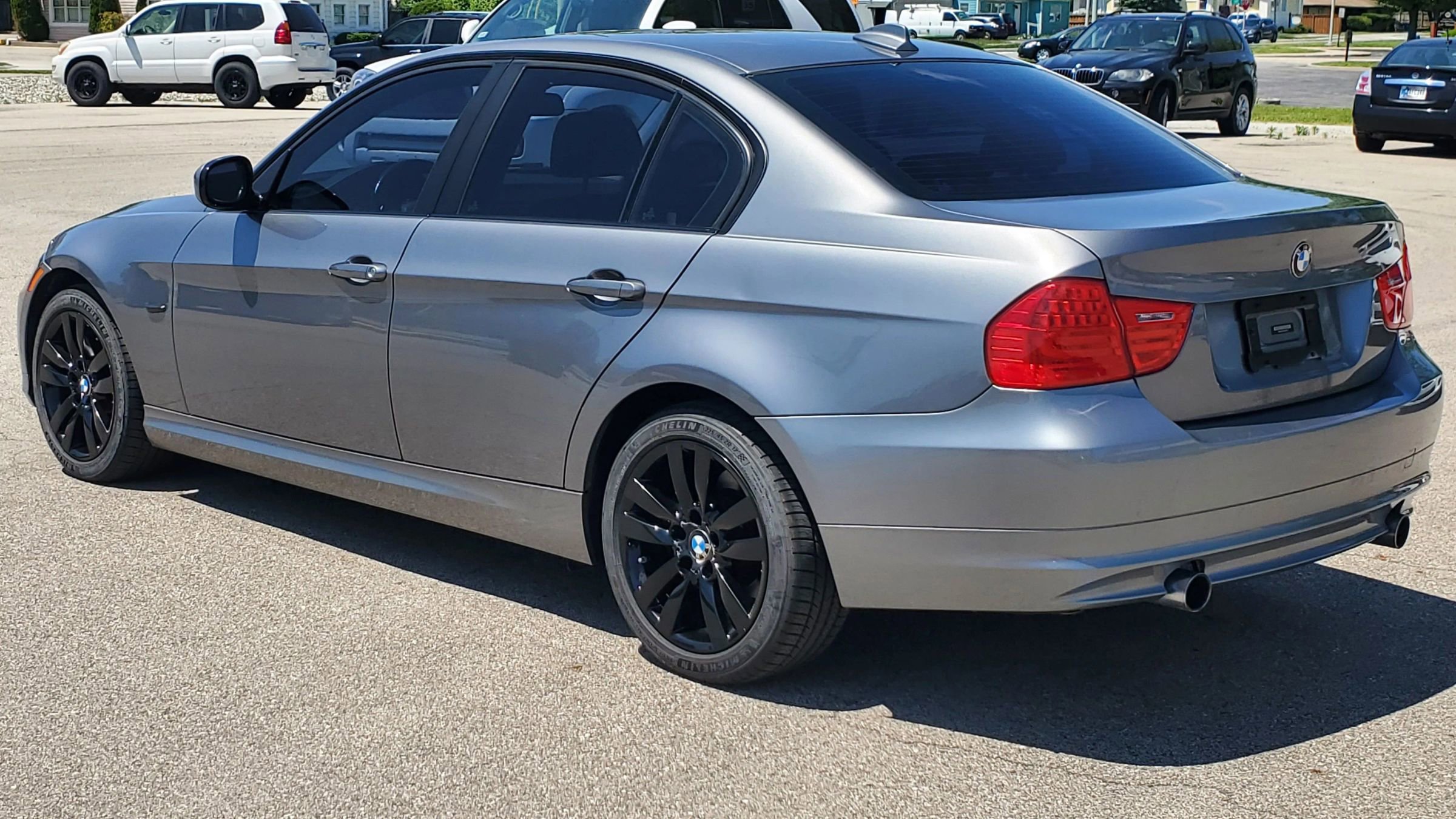 Used 2011 BMW 335i xDrive Sedan image 6