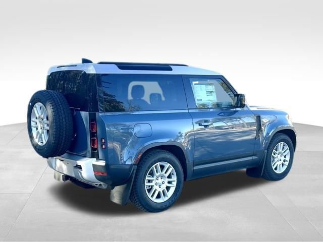 New 2025 Land Rover Defender 90 S image 5