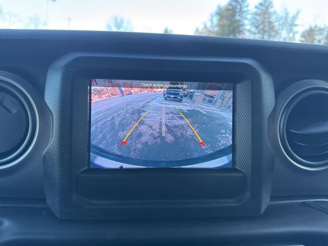 Used 2019 Jeep Wrangler Sport image 26