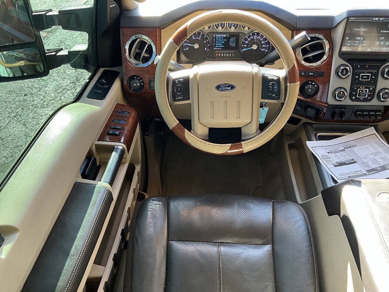 Used 2015 Ford F250 King Ranch w/ FX4 Off-Road Package AWD/4WD image 30