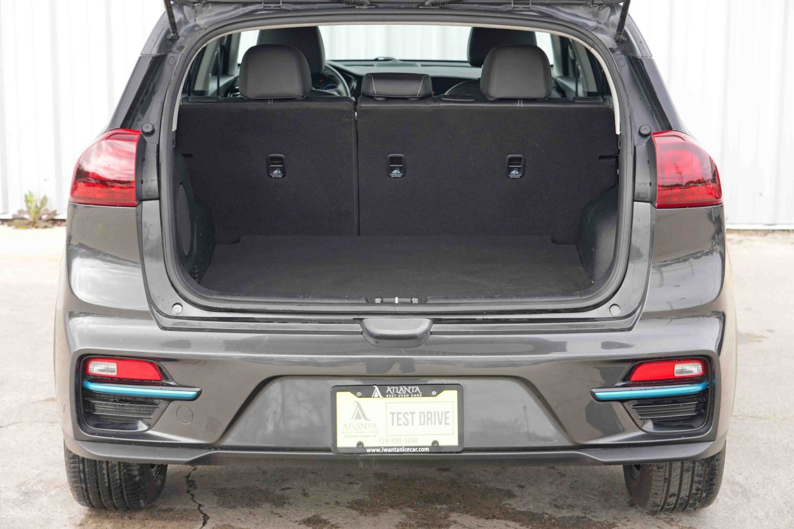 Used 2022 Kia Niro EX image 9