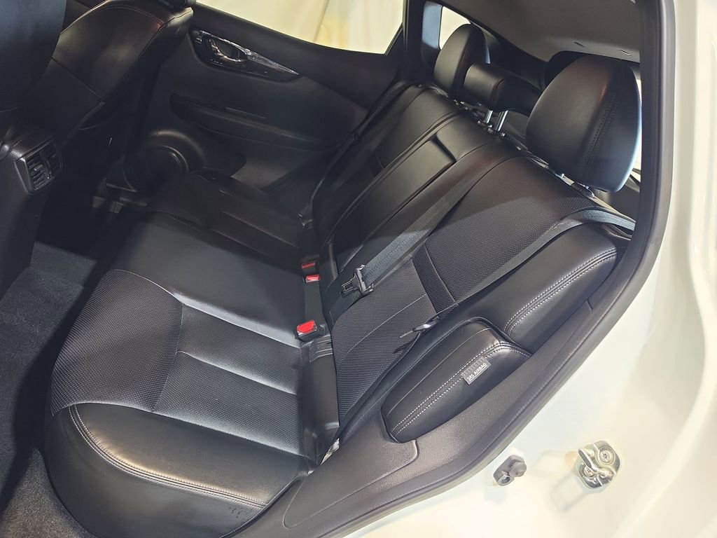 Used 2022 Nissan Rogue Sport SL image 24