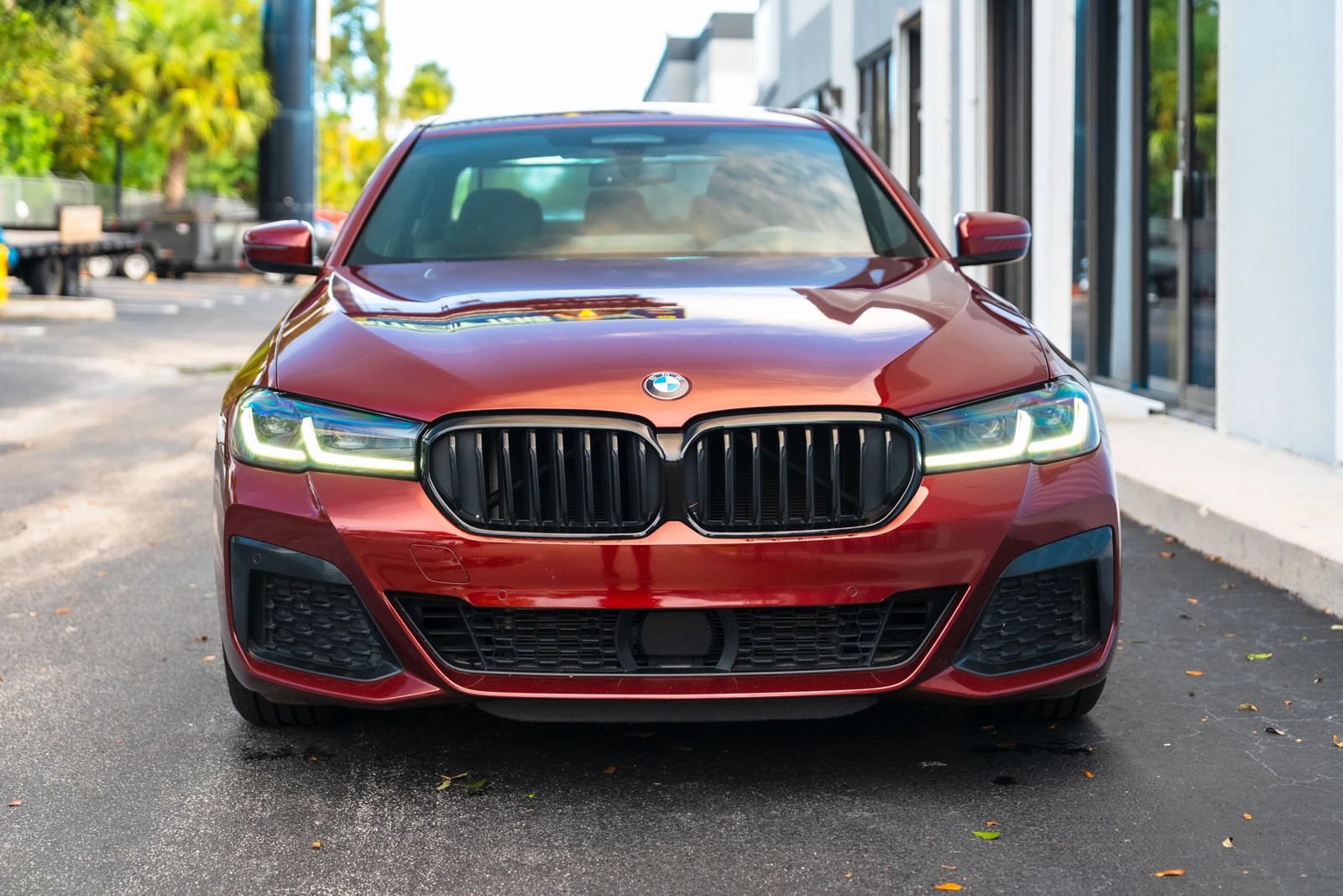 Used 2023 BMW 530i xDrive w/ Executive Package AWD/4WD image 3