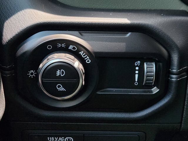 Certified 2025 Jeep Gladiator Mojave AWD/4WD image 27