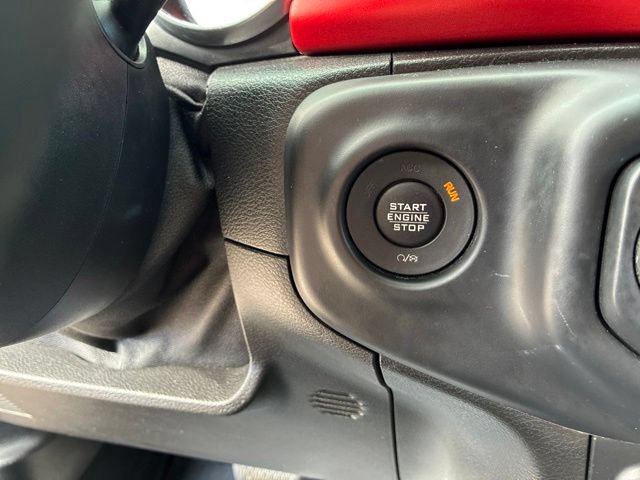 Used 2018 Jeep Wrangler Unlimited Rubicon AWD/4WD image 9