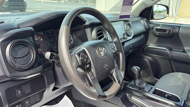 Used 2022 Toyota Tacoma SR image 11