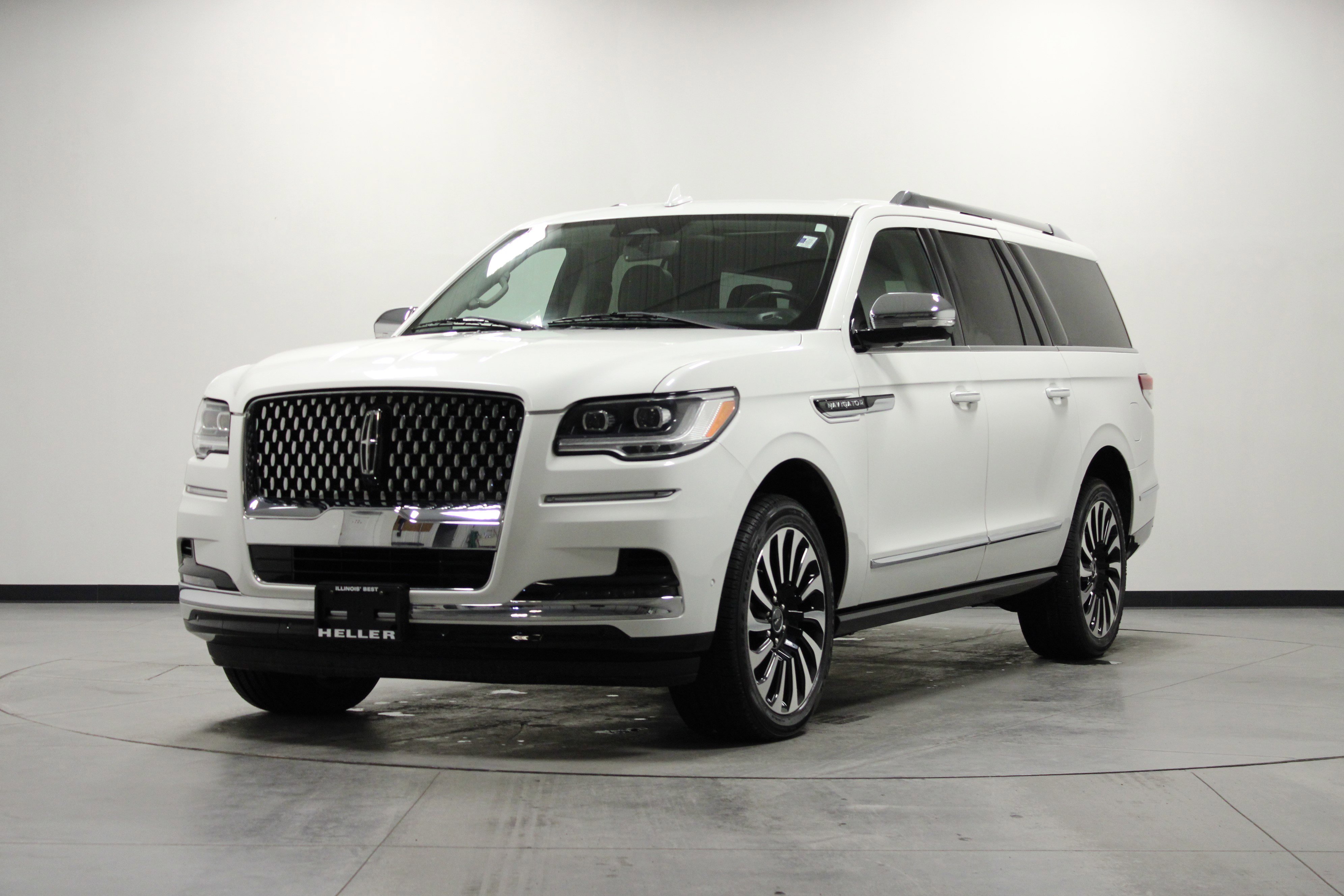Used 2022 Lincoln Navigator L Black Label image 8