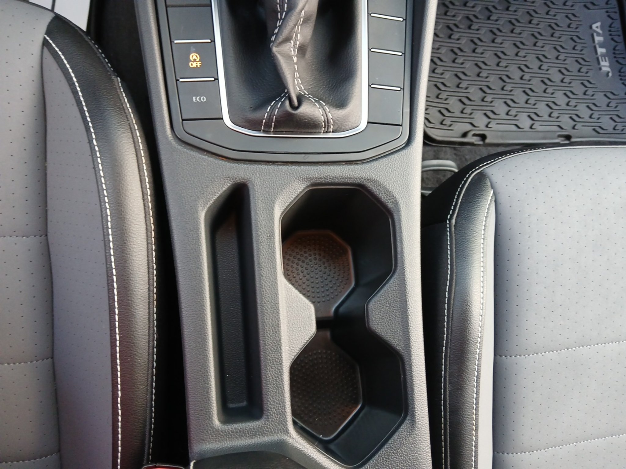 Certified 2026 Volkswagen Jetta SE FWD image 18