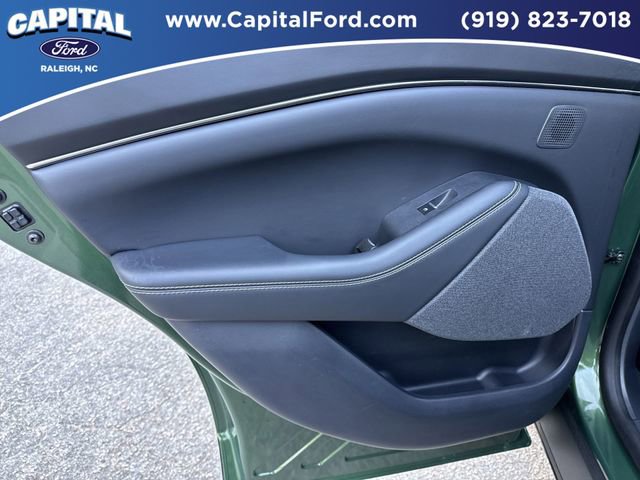 Certified 2025 Ford Mustang Mach-E Premium image 17