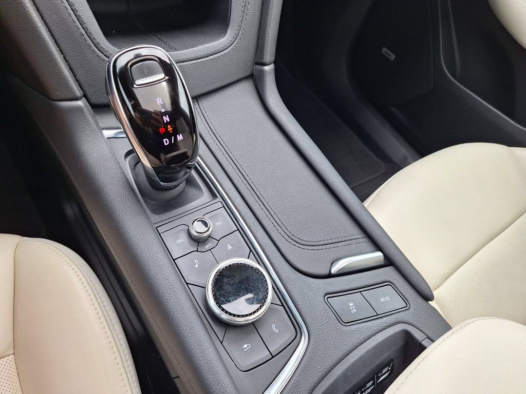Used 2021 Cadillac XT6 Sport AWD/4WD image 18