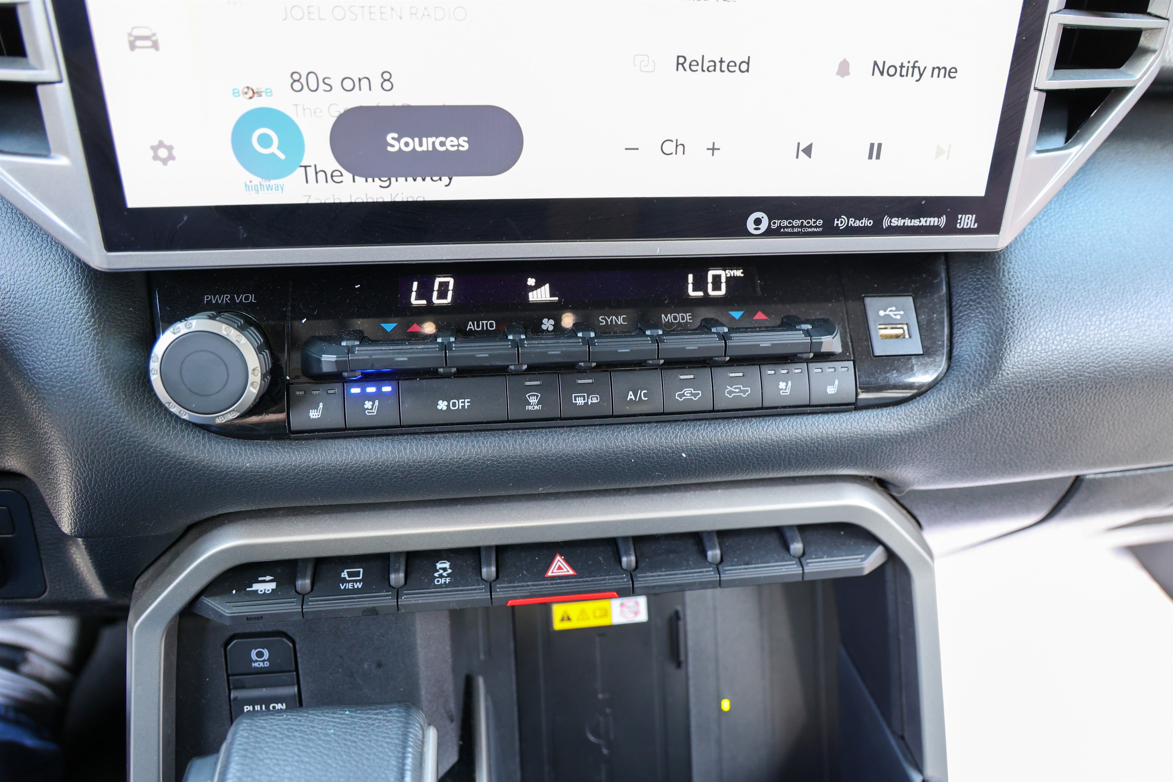 Used 2023 Toyota Tundra Limited image 24