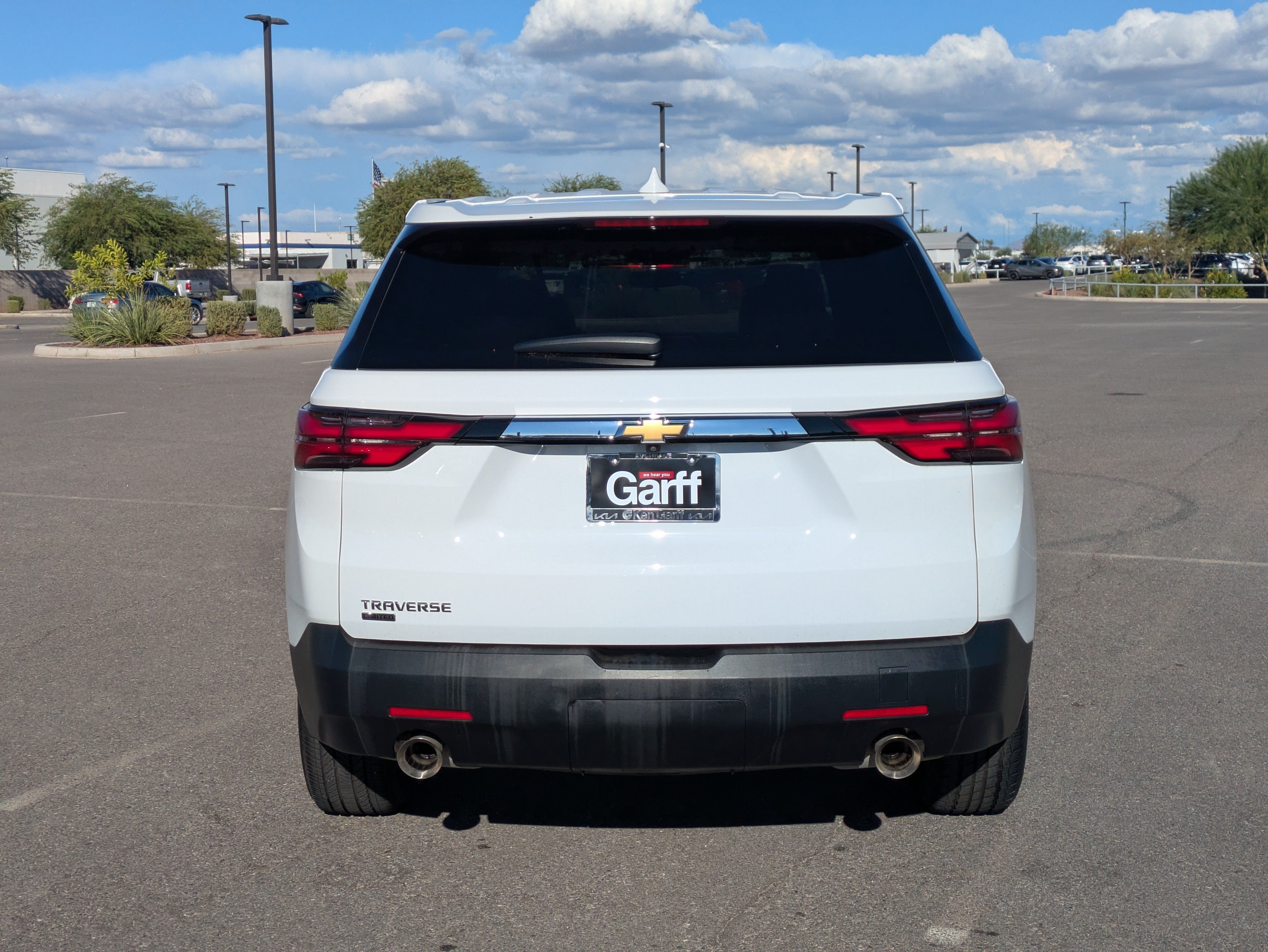 Used 2024 Chevrolet Traverse LS FWD image 4