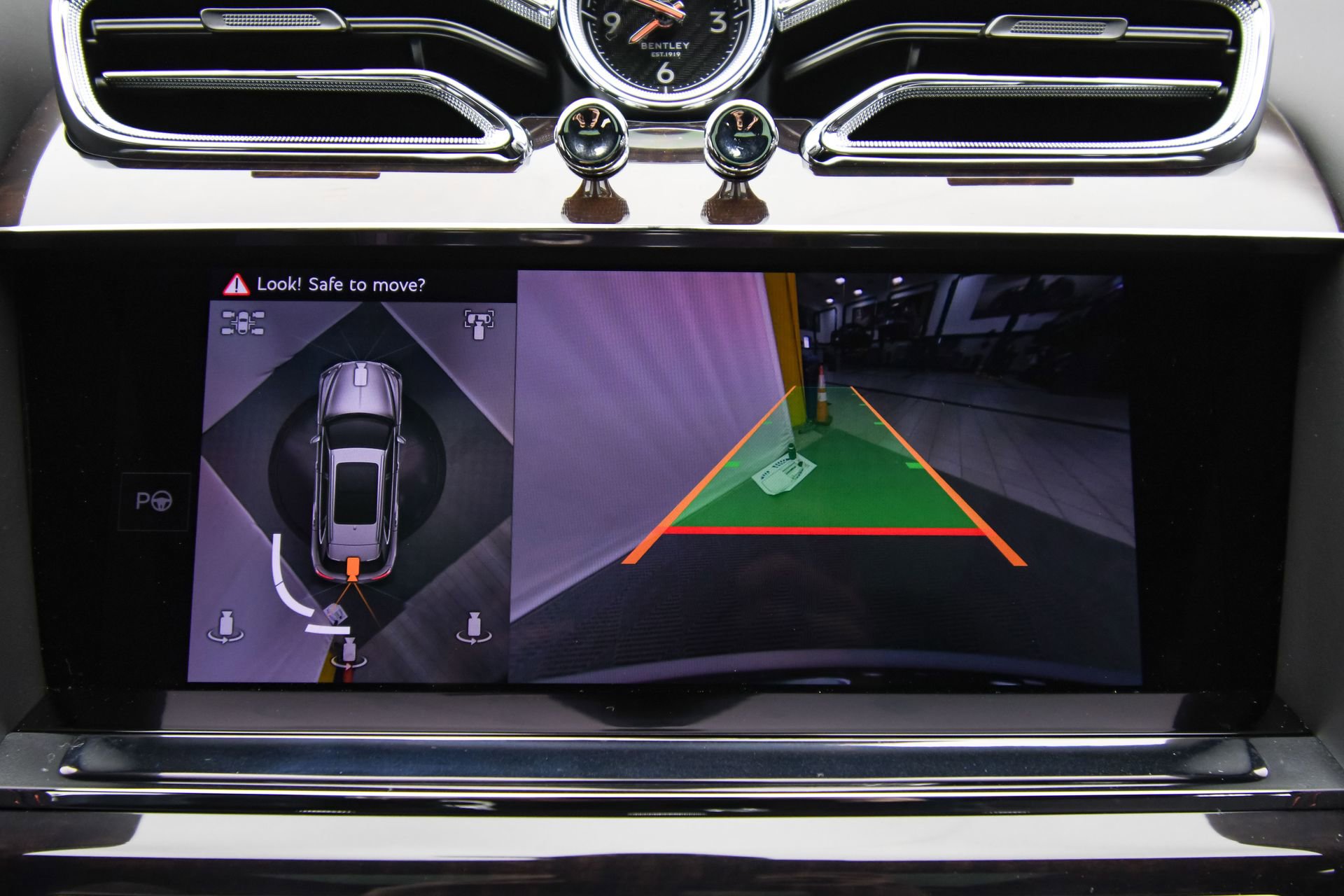 New 2024 Bentley Bentayga Extended Wheelbase image 39