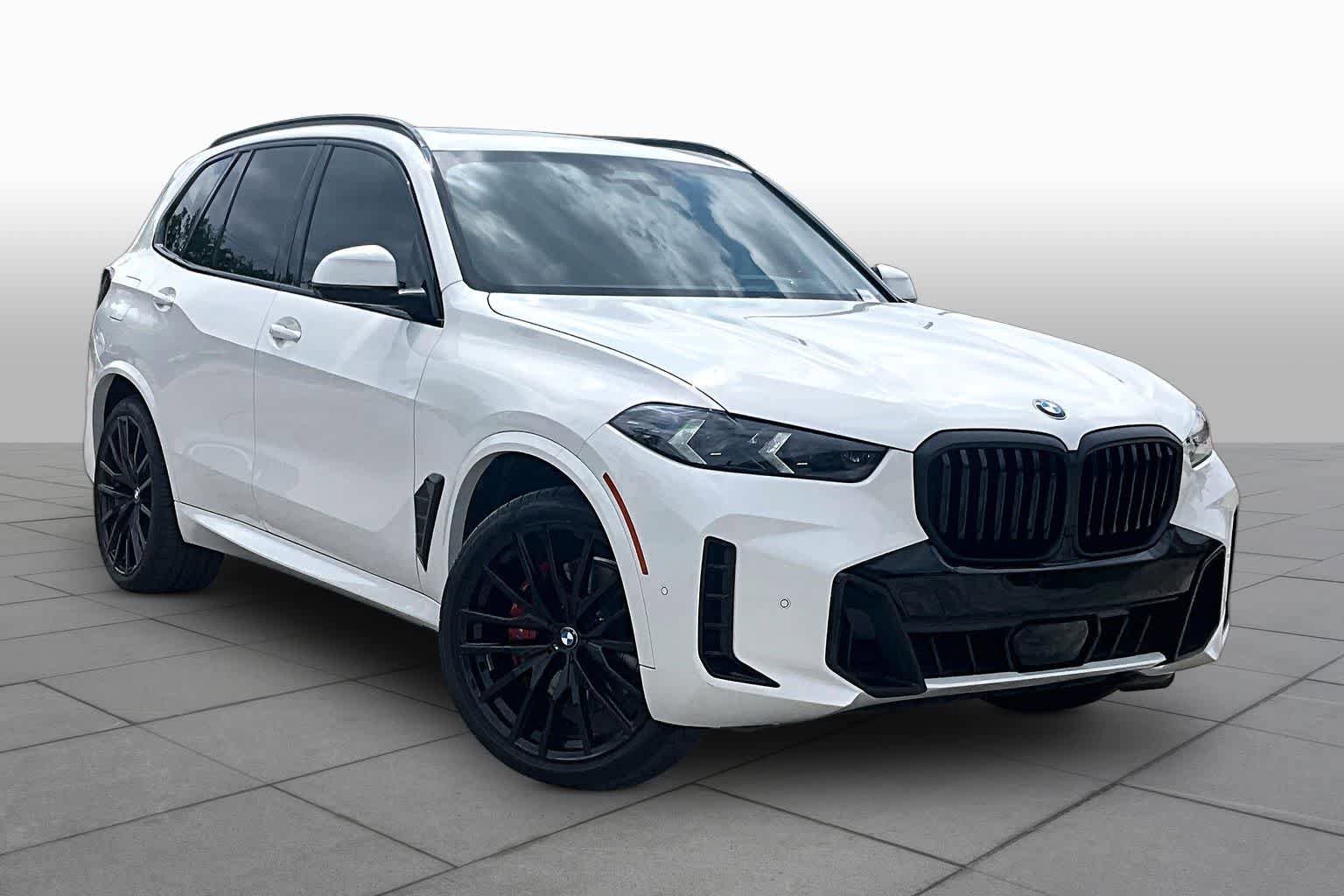 Used 2026 BMW X5 sDrive40i w/ M Sport Package RWD image 2