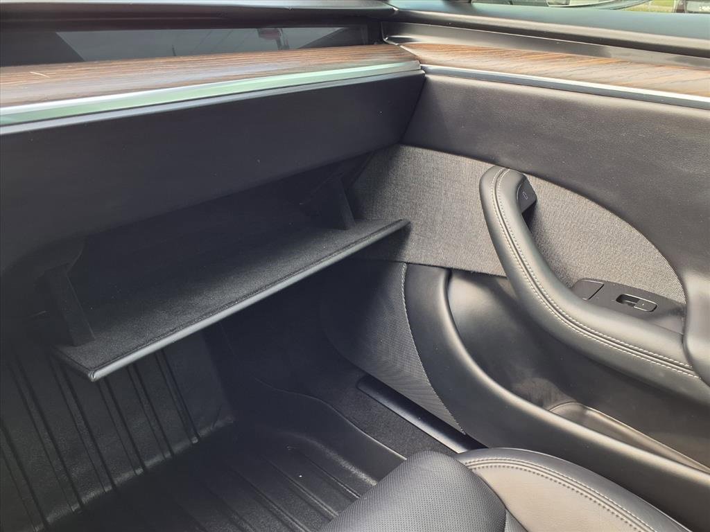 Used 2022 Tesla Model S image 24