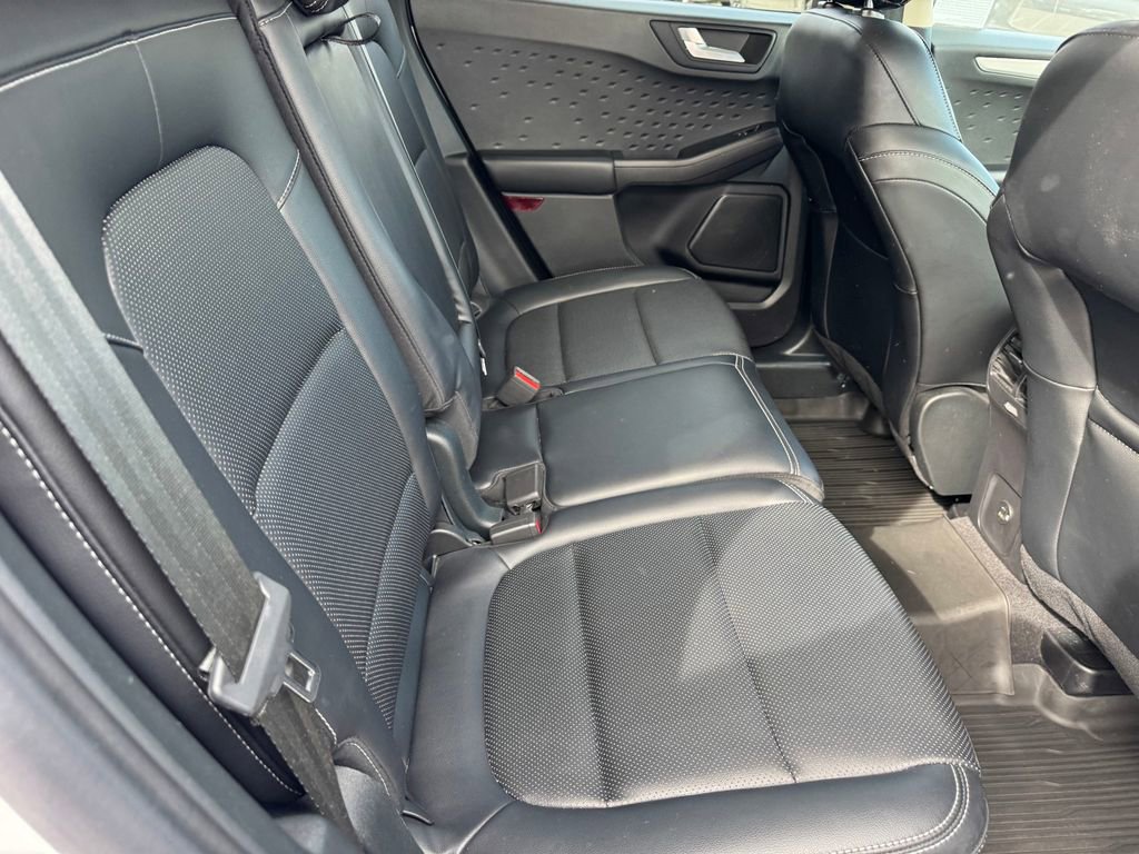 Used 2020 Ford Escape SEL image 11