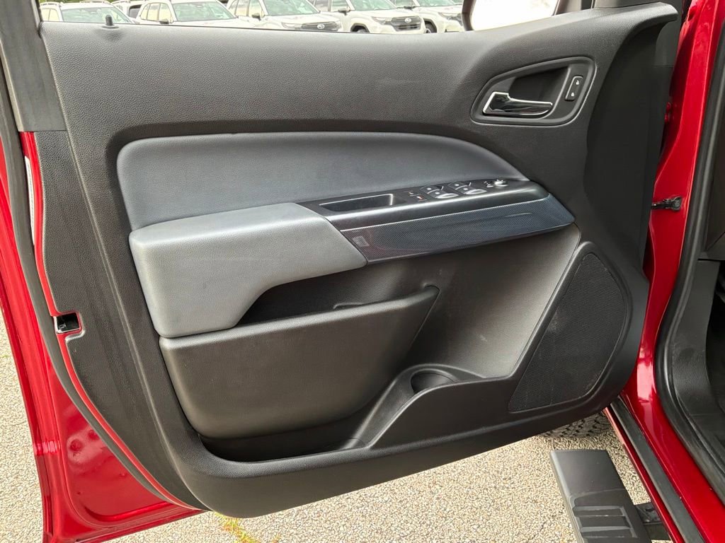Used 2021 Chevrolet Colorado Z71 AWD/4WD image 13