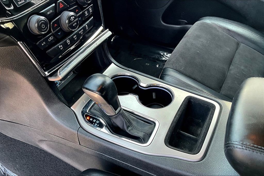 Used 2021 Jeep Grand Cherokee Laredo X image 14