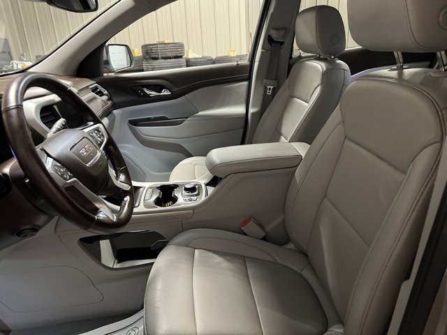 Used 2023 GMC Acadia SLT w/ Preferred Package image 14